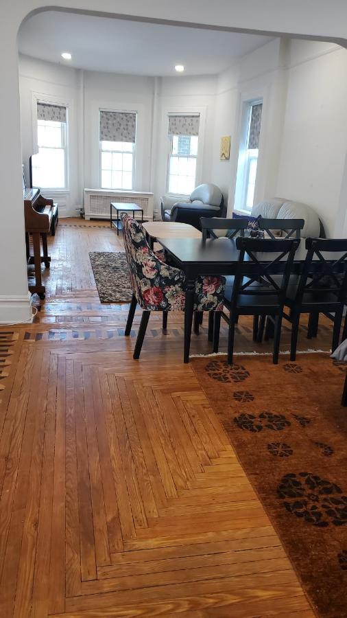 Gorgeous Victorian House!! Entire Suite In Sam'S Home ニューヨーク エクステリア 写真